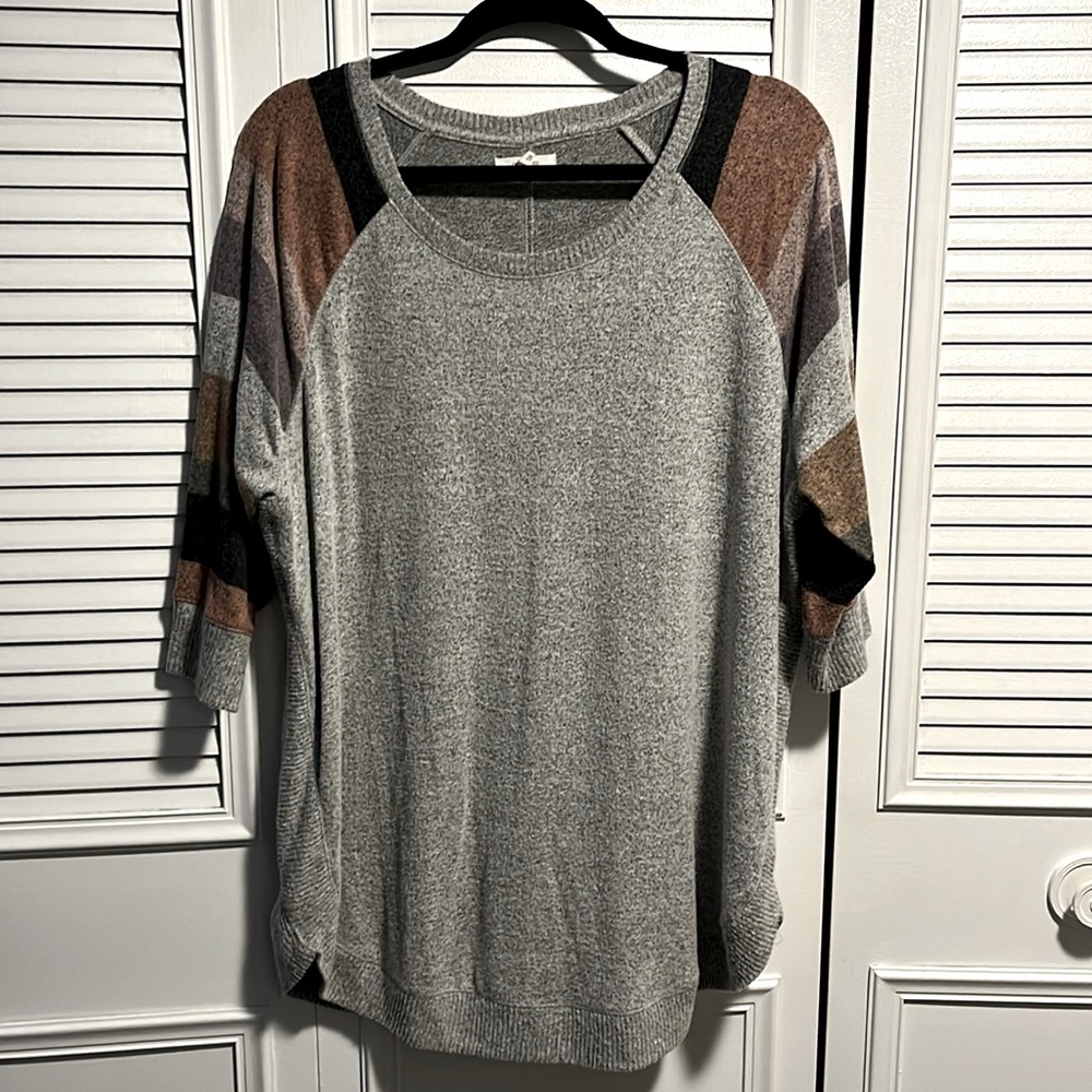 Adorable Gray with Striped Sleeves Tunic